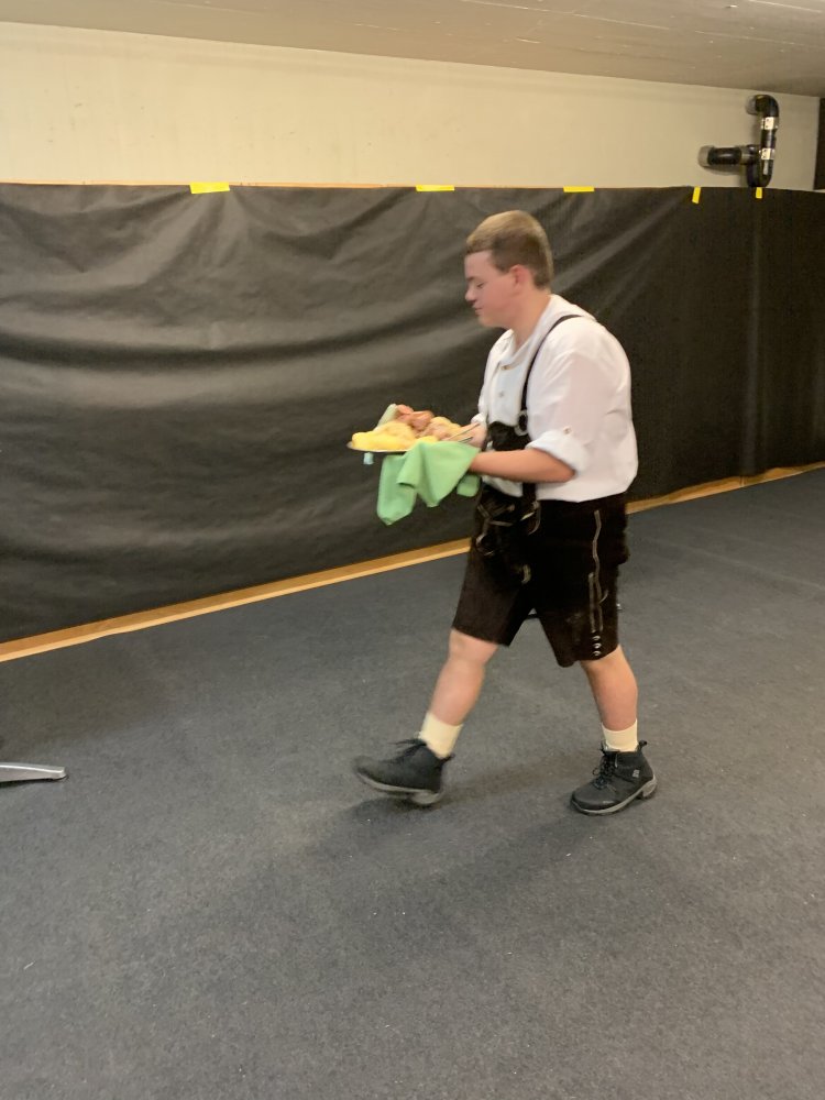 02_584C41C1-8A85-4A04-9E13-6C9E3B0E3C12