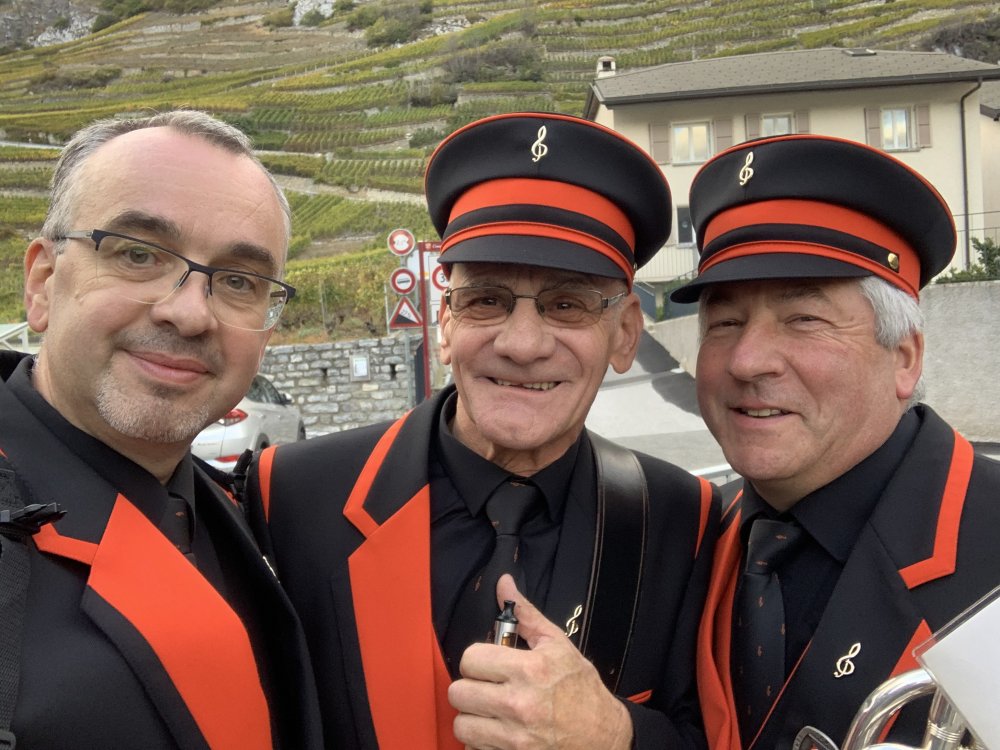 13_C68AB40D-2DDC-4C28-BDE6-EBD01A879ABD