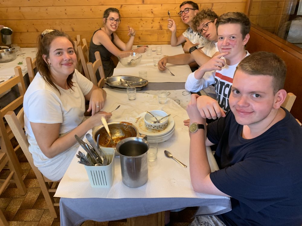 9DD2E476-BFF9-48EB-9B80-6C2CD77E4F06