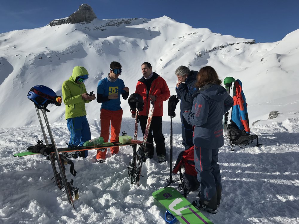 DACEBB93-92F5-4C2D-A1D0-39CB179A175C